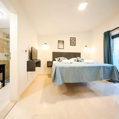 Royal Exclusive Maison d'hôtes 5*